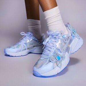 Nike V2K Run Women's Artist Collection